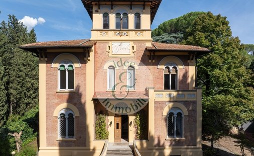 Villa in Via Bolognese, Florence, Italy 1