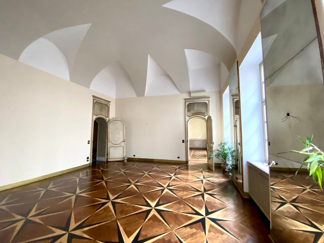Apartment in Center, Turin, Piedmont 2 - 16818377