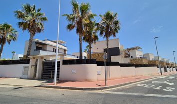 Chalet in Torrevieja, Valencian Community, Spain 2