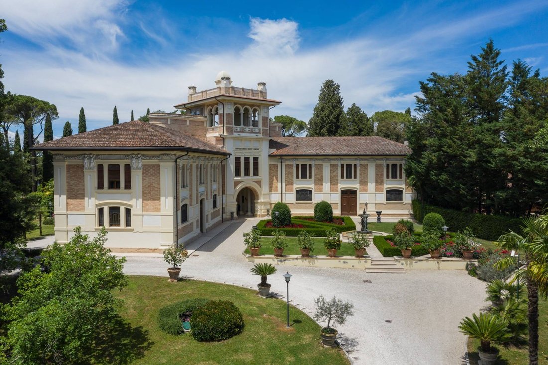 Villa a Treia, Marche, Italia 2 - 16822425