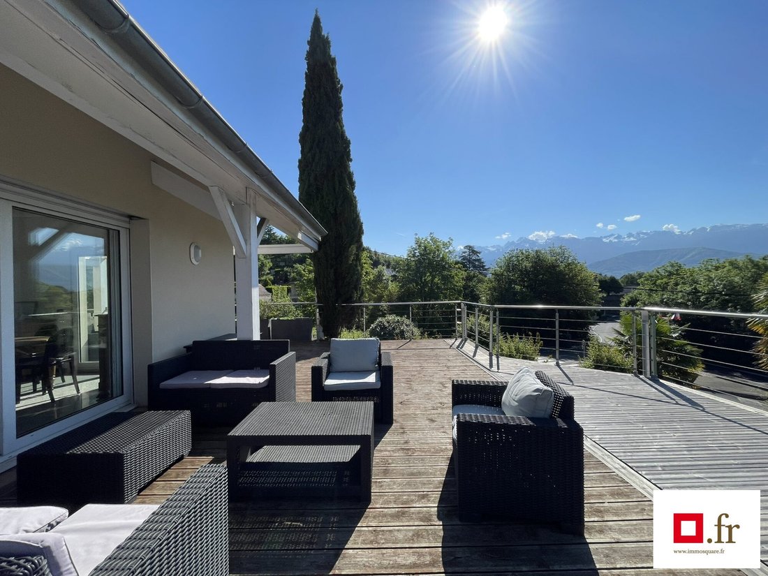 Villa in Corenc, Auvergne-Rhône-Alpes, France 1 - 16822463