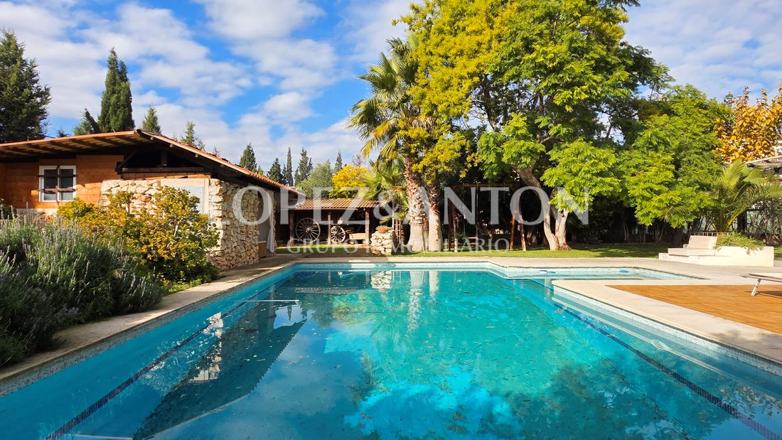 Villa in l'Eliana, Valencian Community, Spain 1 - 16820395