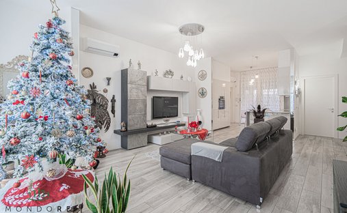 Castle for Sale in San Lazzaro, Emilia-Romagna, Italy