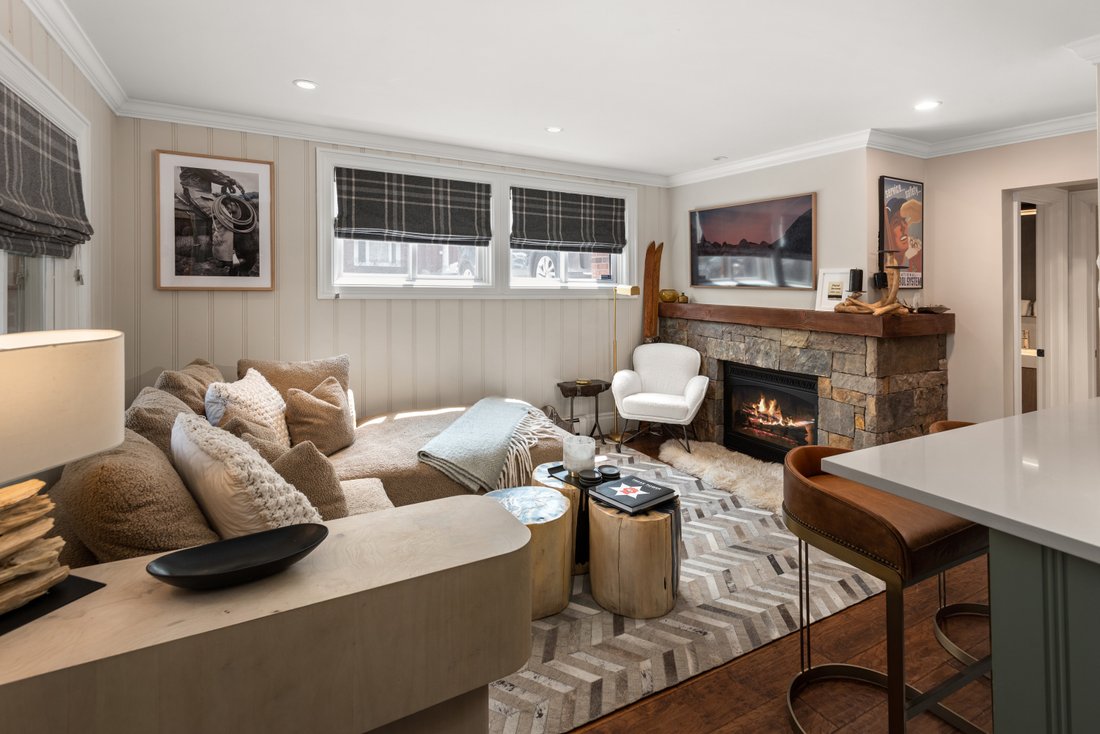 Condo in Aspen, Colorado, United States 1 - 16820171