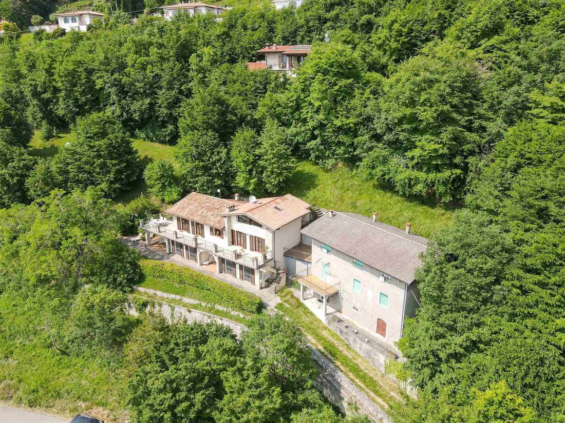 Villa en Gargnano, Lombardía, Italia 1 - 16823082