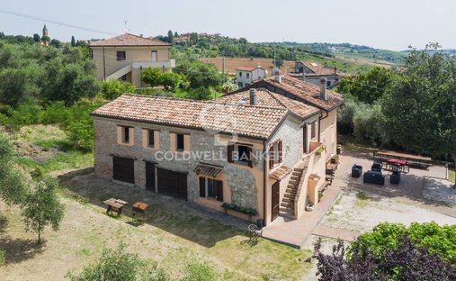Landhaus in Cerasolo, Emilia-Romagna, Italien 1