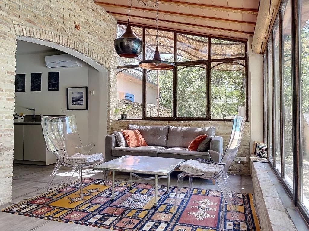 House in Cabrières-d'Avignon, Provence-Alpes-Côte d'Azur, France 4 - 16819583