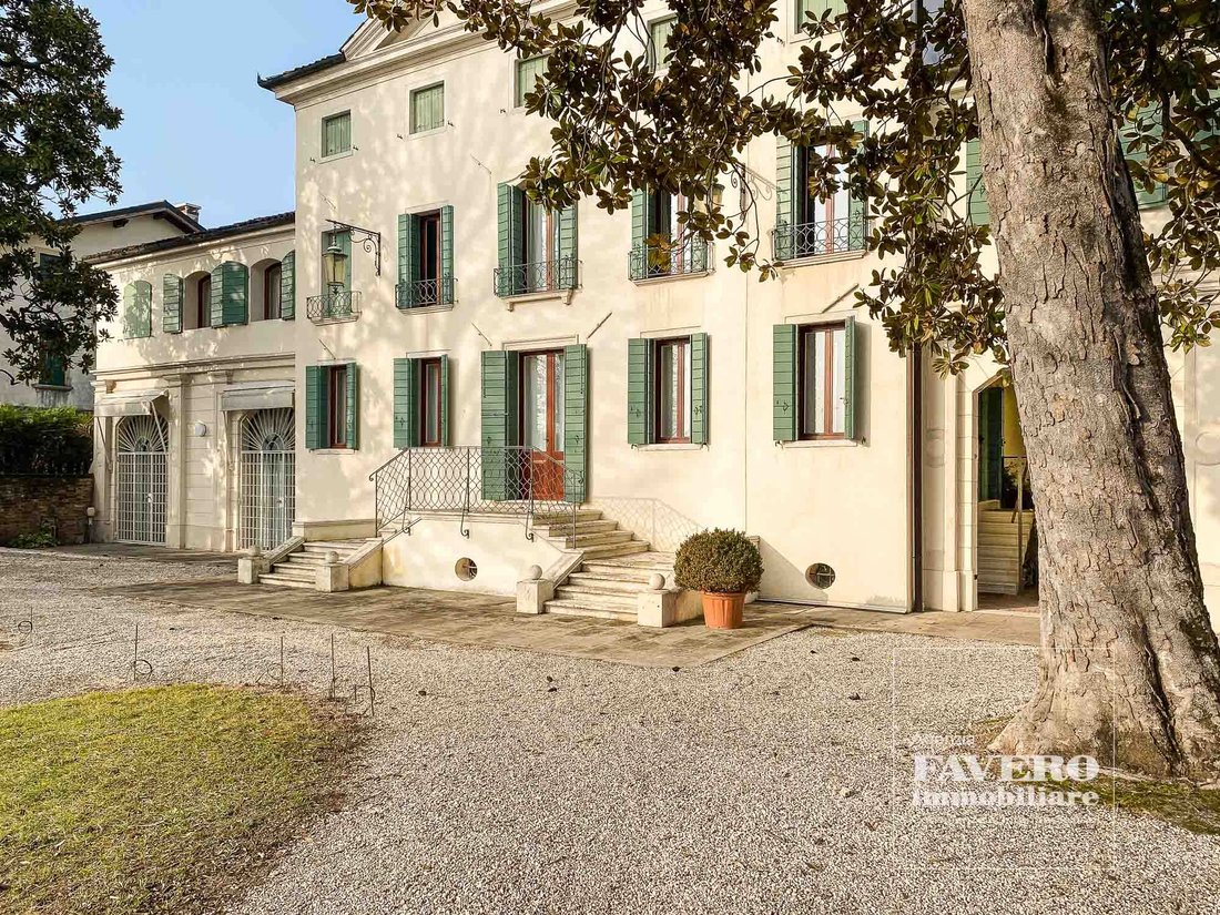 Villa in Dolo, Veneto, Italy 3 - 16820285