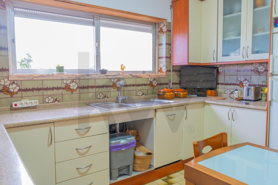 Townhouse in Charneca de Caparica e Sobreda, Setubal, Portugal 4 - 16823077