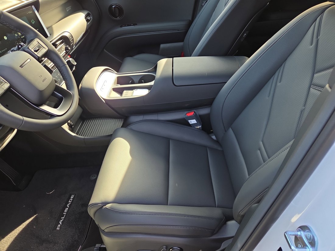 Suv in Memphis, TN, United States 4 - 16745799