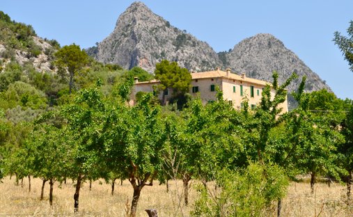 Finca in Bunyola, Balearische Inseln, Spanien 1