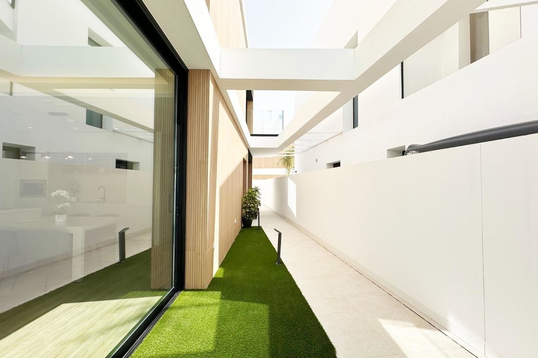 Villa in Pilar de la Horadada, Valencian Community, Spain 3 - 16820218