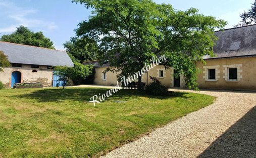 Beautiful 19th C. Chateau On The Banks Of The Loire River, 25 Minutes From Angers.