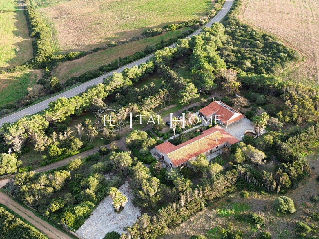 Villa à Stintino, Sardaigne, Italie 1 - 16820939