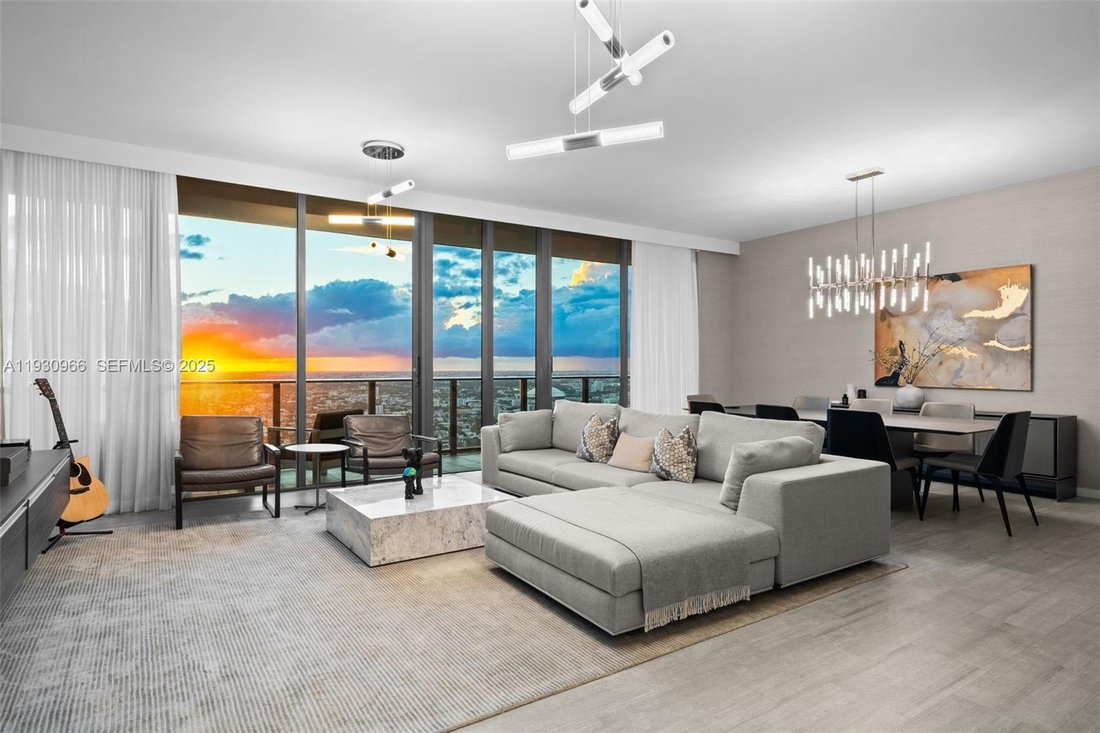Condo in Miami, Florida, United States 1 - 16821481