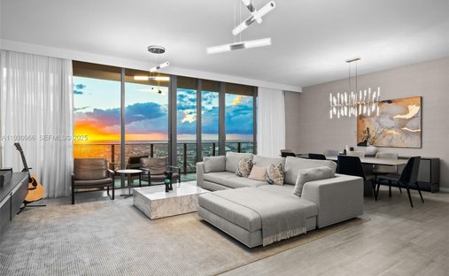 Condo in Miami, Florida, United States 1