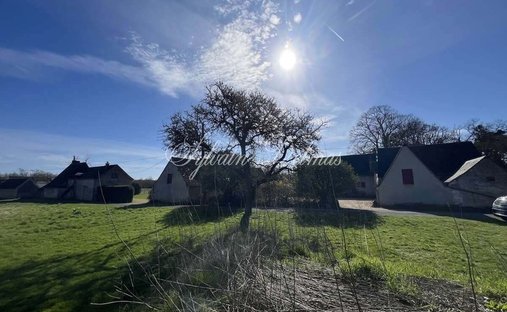 A Carefully Restored 15th Century Fortified Manor House, With A Swimming Pool And 3 Hectare