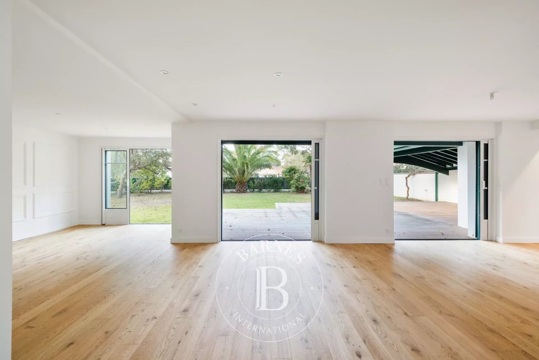 Villa in Soorts-Hossegor, Nouvelle-Aquitaine, France 5 - 16698727