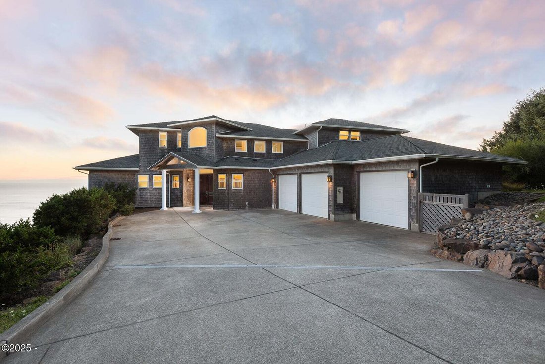 House in Neskowin, Oregon, United States 1 - 16820650