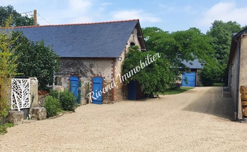 Beautiful 19th C. Chateau On The Banks Of The Loire River, 25 Minutes From Angers.
