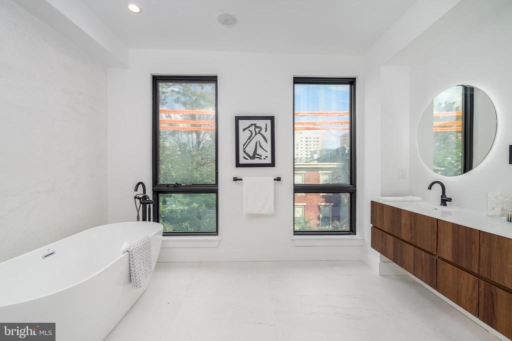 Townhouse in Philadelphia, Pennsylvania, United States 2 - 16820429