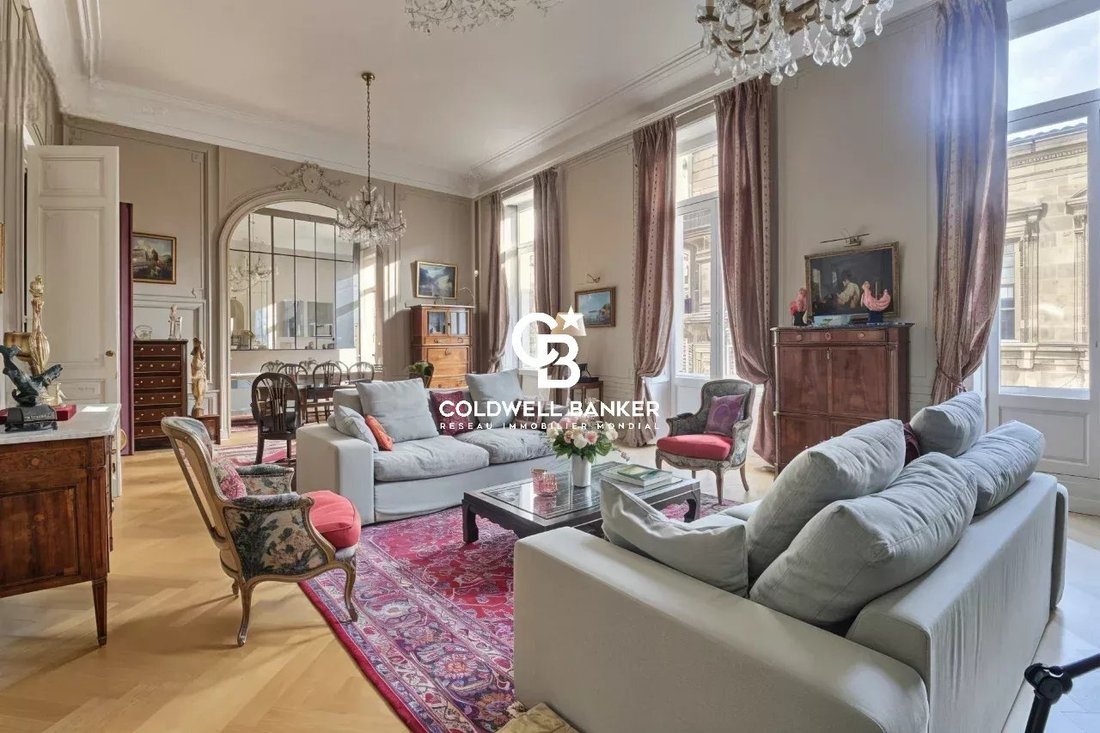 Apartment in Hôtel de Ville-Quinconce-Saint Seurin-Fondaudège, Bordeaux, France 3 - 16803749
