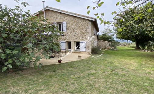 Castle for Sale in Valence, Auvergne-Rhône-Alpes, France