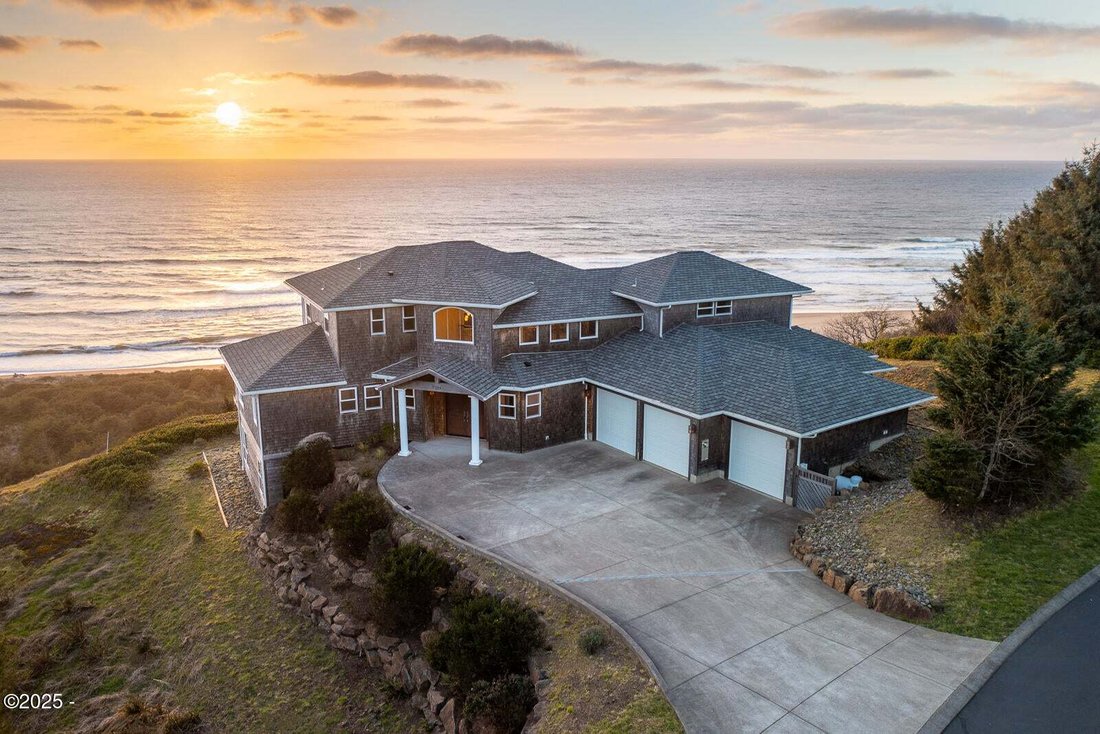 House in Neskowin, Oregon, United States 2 - 16820650