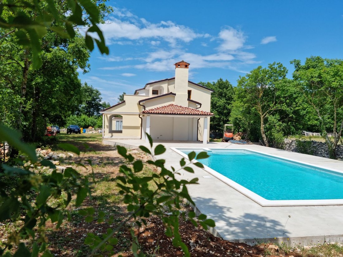 Villa in Sveti Petar u Sumi, Istria County, Croatia 1 - 16821742
