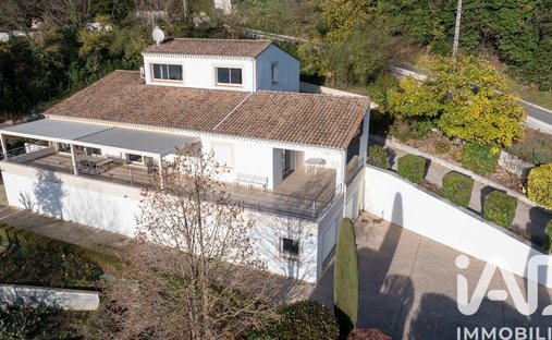 Maison à Crest, Auvergne-Rhône-Alpes, France 1