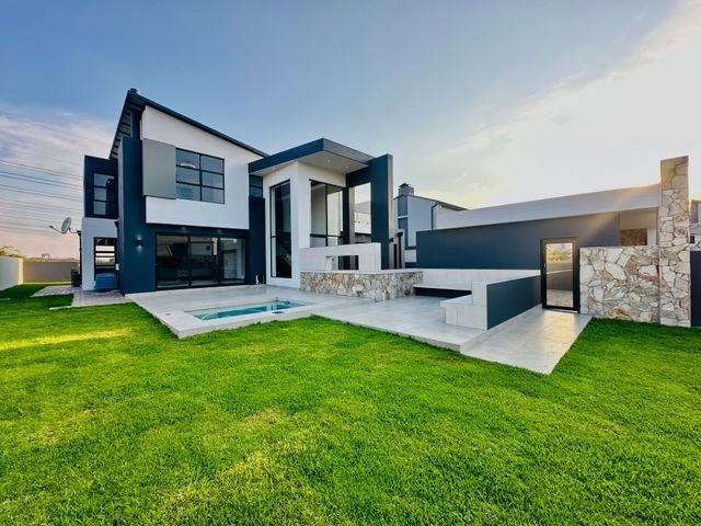 House in South Africa 1 - 16363459