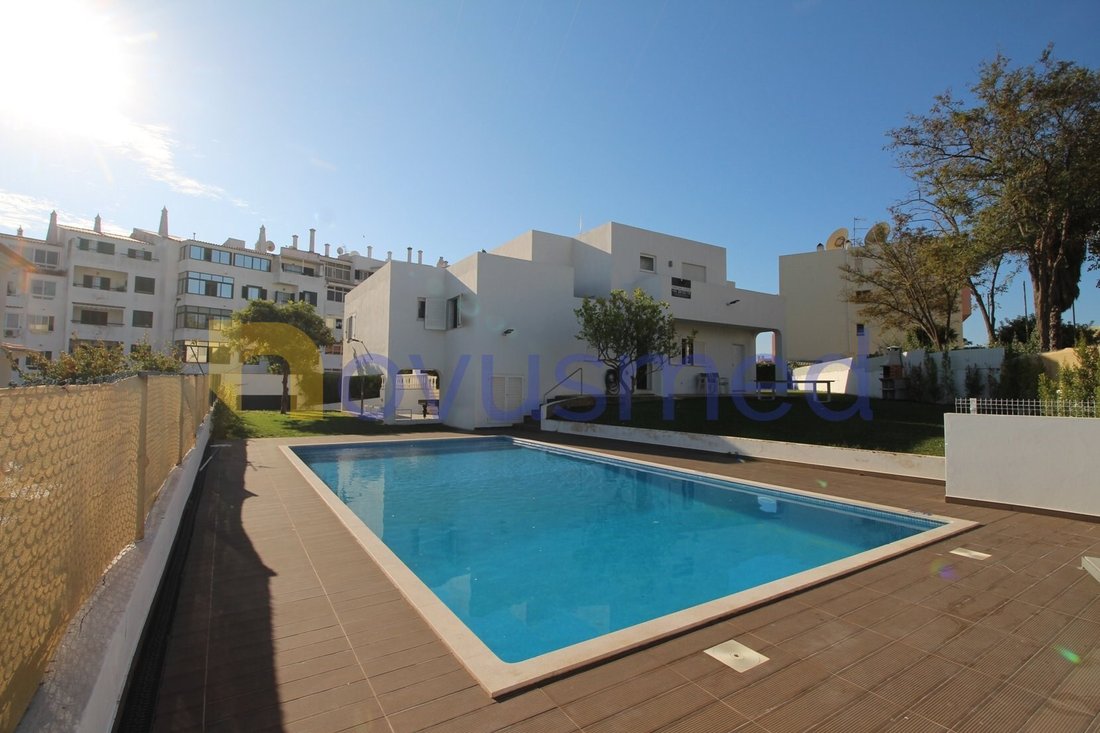 House in Olhos de Agua, Algarve, Portugal 1 - 16819437