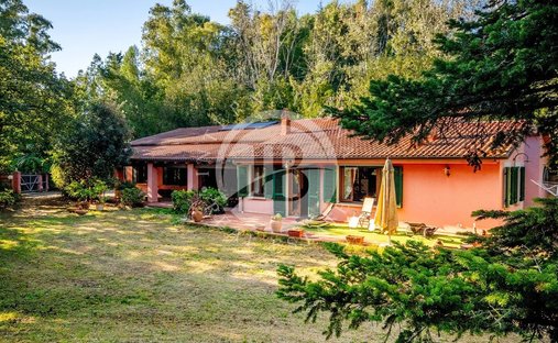 Villa a Castellina Marittima, Toscana, Italia 1