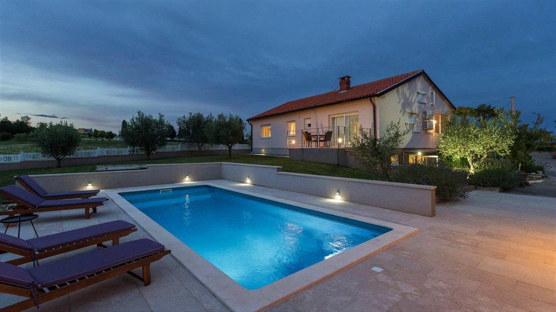 Villa in Porec, Istria County, Croatia 2 - 16821719