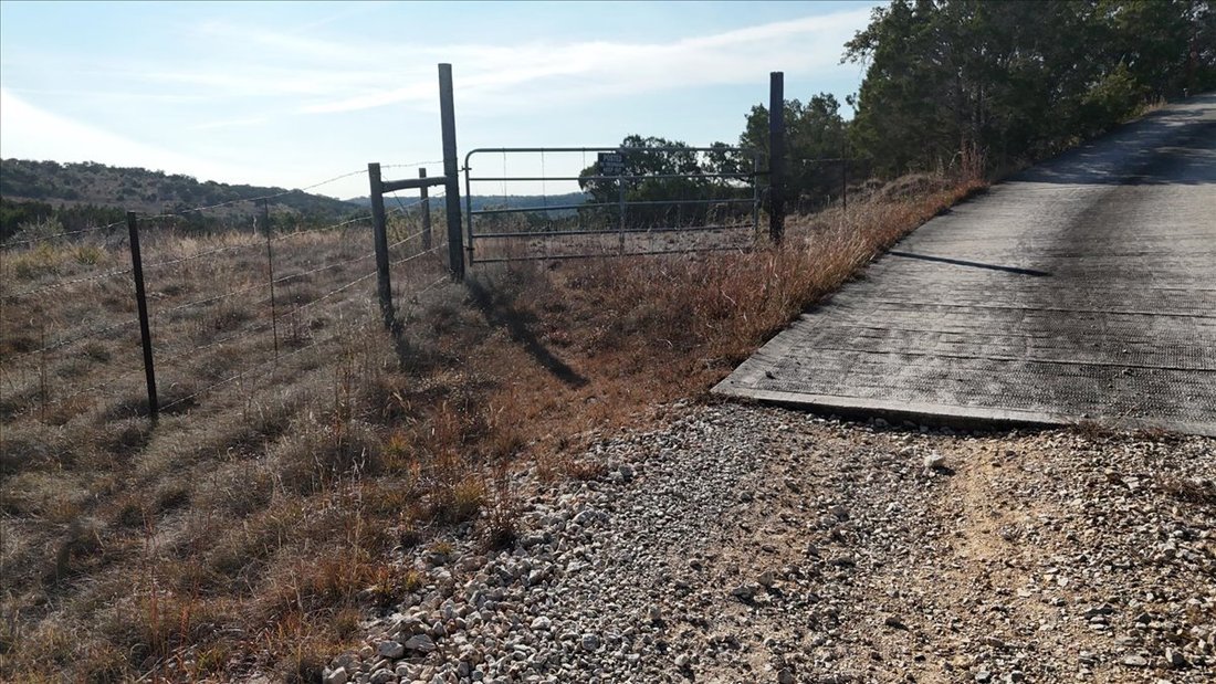 Farm Ranch in Wimberley, Texas, United States 3 - 16821893