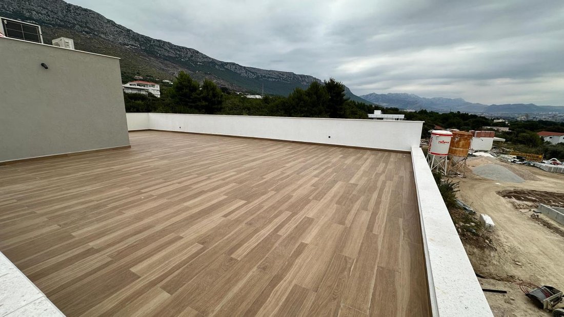 Villa in Kastel Sucurac, Split-Dalmatia County, Croatia 3 - 16821710