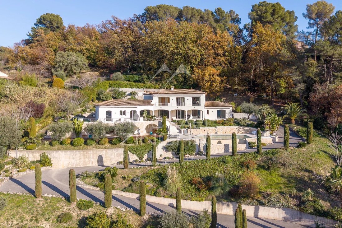 Villa in Saint-Paul-de-Vence, Provence-Alpes-Côte d'Azur, France 2 - 16810178