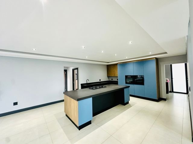 House in South Africa 4 - 16363459