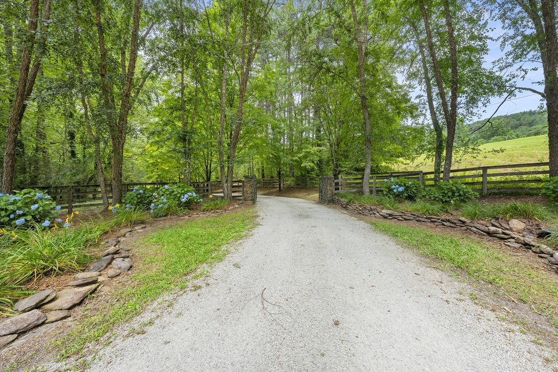 House in Clayton, Georgia, United States 5 - 16819405