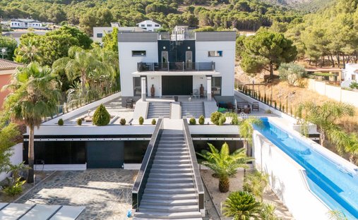 Villa in Alhaurín de la Torre, Andalusien, Spanien 1