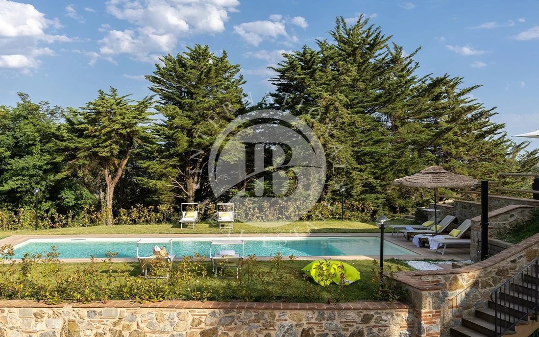 Villa in Rosignano Marittimo, Tuscany, Italy 2 - 16819974