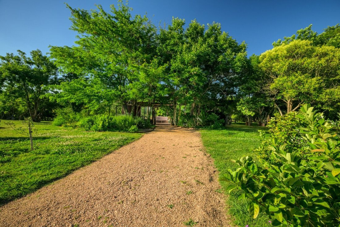 Farm Ranch in Pando, Canelones Department, Uruguay 2 - 16822939