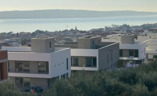 Villa in Kastel Sucurac, Split-Dalmatia County, Croatia 1