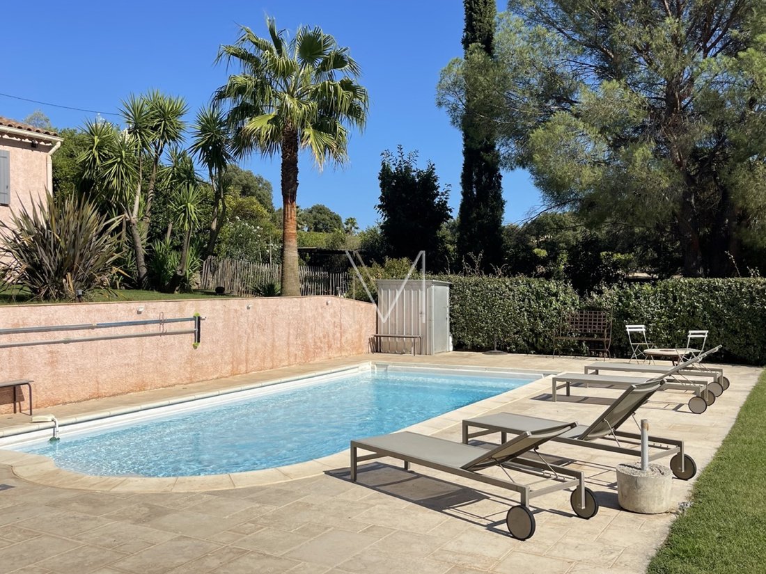 House in Le Plan-de-la-Tour, Provence-Alpes-Côte d'Azur, France 4 - 16821019