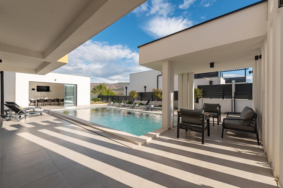 Villa in Municipality of Novigrad, Zadar County, Croatia 3 - 16625797