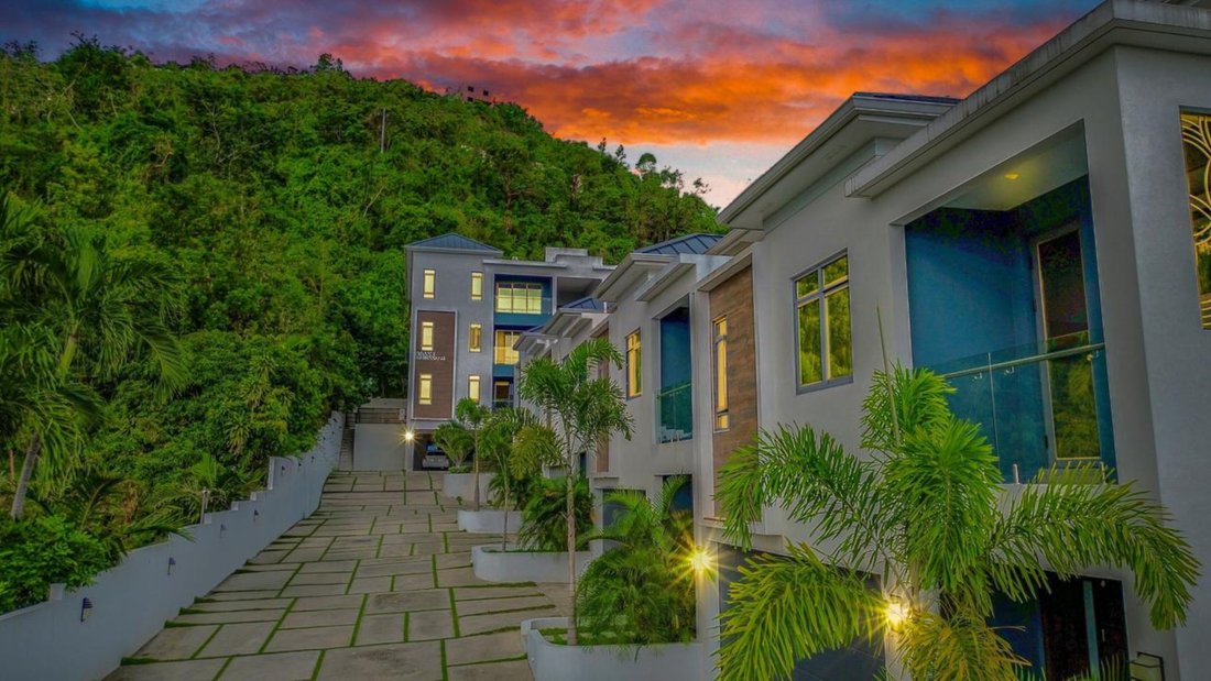 Townhouse in Kingston, St. Andrew Parish, Jamaica 2 - 16823399