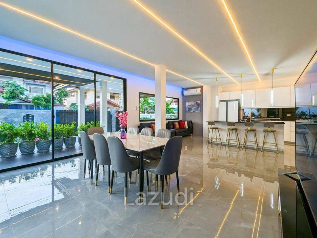 Villa in Pattaya City, Chon Buri, Thailand 2 - 16820254