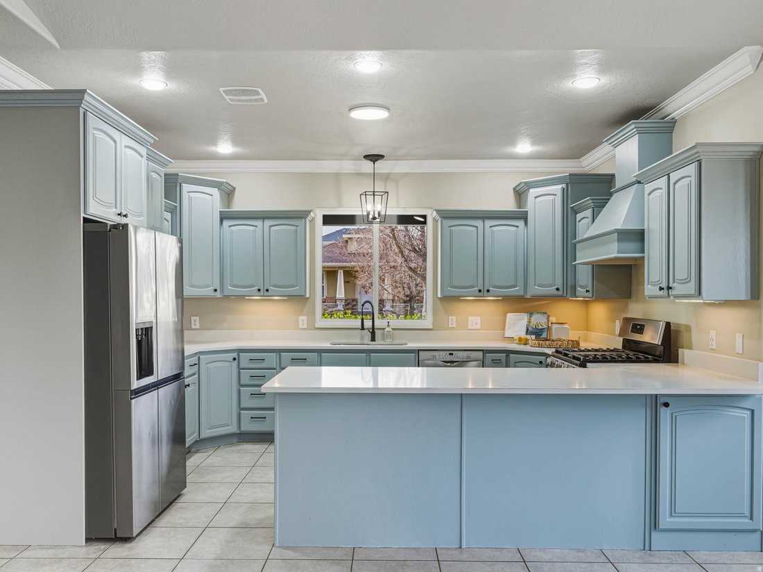 House in South Jordan, Utah, United States 3 - 16821272