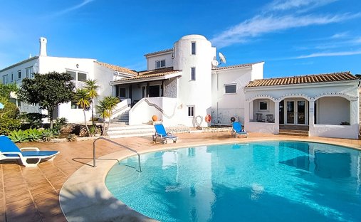 Villa in Lagoa e Carvoeiro, Algarve, Portugal 1