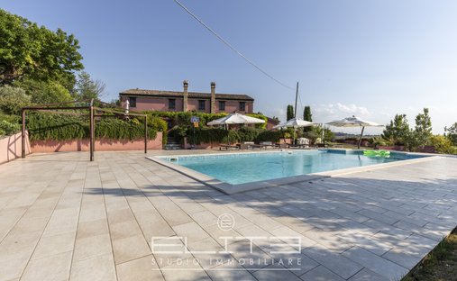 Villa in Senigallia, Marche, Italy 1